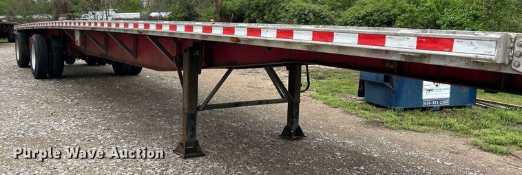 image for item EK2949 2005 Fontaine RFTW1-8048WSAWK flatbed trailer