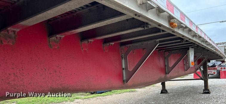 image for item EK2949 2005 Fontaine RFTW1-8048WSAWK flatbed trailer
