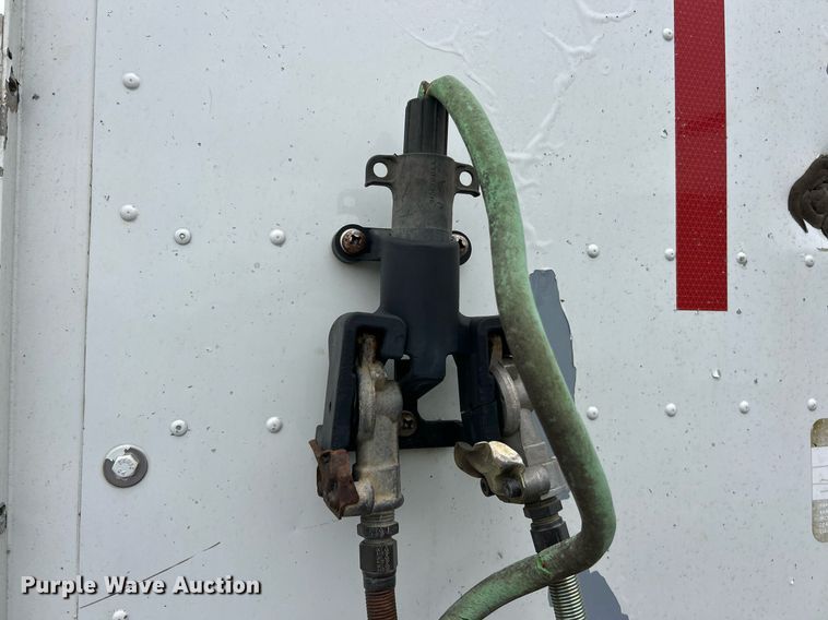 image for item EK2951 1999 International 9200 semi truck