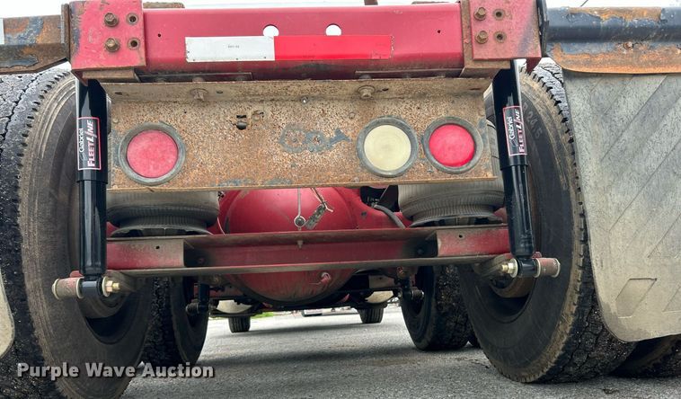 image for item EK2951 1999 International 9200 semi truck