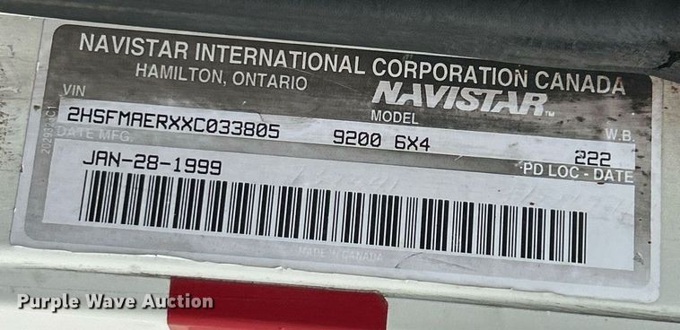 image for item EK2951 1999 International 9200 semi truck