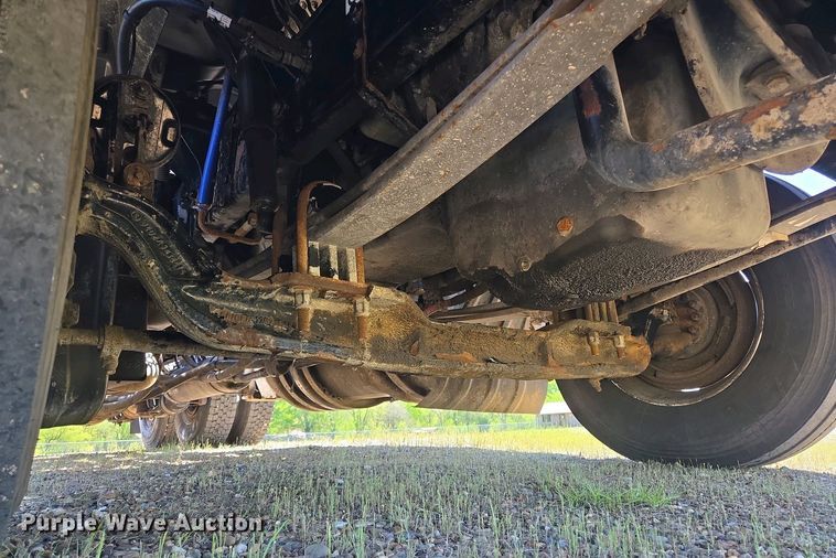 image for item EL2000 2016 Kenworth T680 semi truck