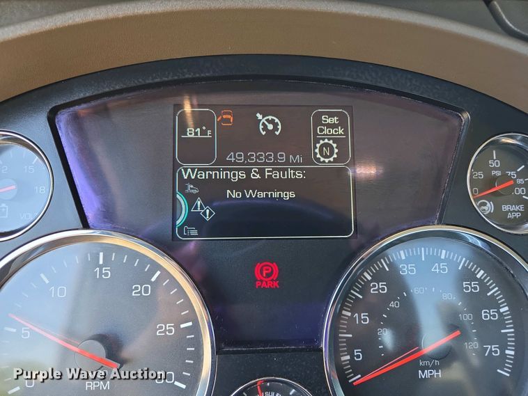 image for item EL2000 2016 Kenworth T680 semi truck