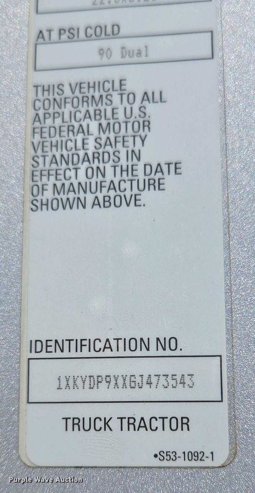 image for item EL2000 2016 Kenworth T680 semi truck