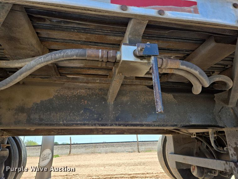 image for item EL2006 2008 Wilkens 0K2HA52ECFSL walking floor trailer