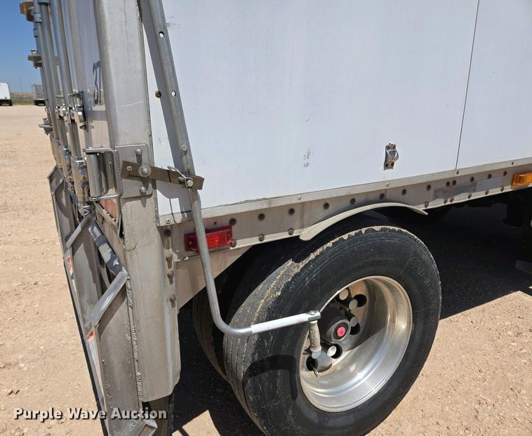 image for item EL2006 2008 Wilkens 0K2HA52ECFSL walking floor trailer