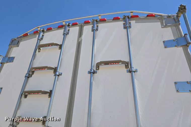 image for item EL2006 2008 Wilkens 0K2HA52ECFSL walking floor trailer