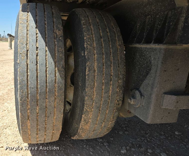 image for item EL2006 2008 Wilkens 0K2HA52ECFSL walking floor trailer