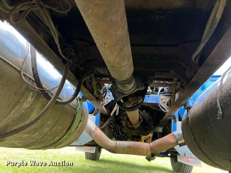 image for item EL2011 1990 Peterbilt 379 semi truck