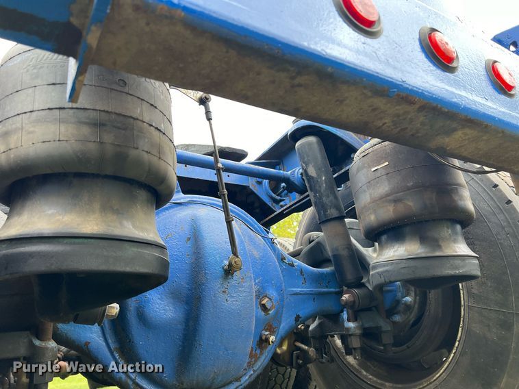 image for item EL2011 1990 Peterbilt 379 semi truck