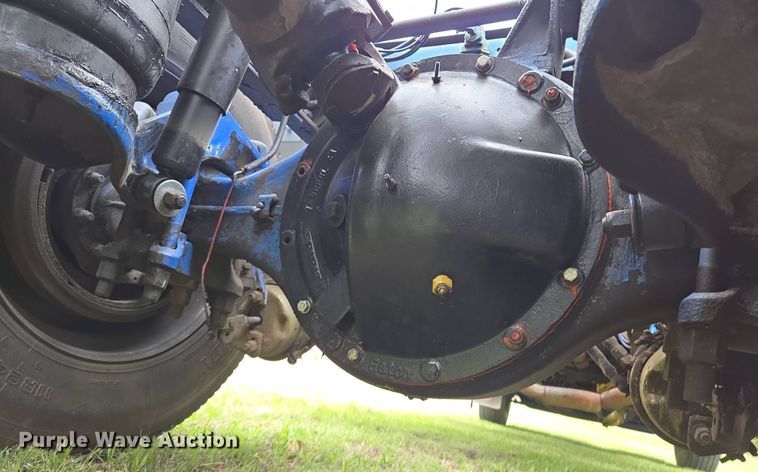 image for item EL2011 1990 Peterbilt 379 semi truck