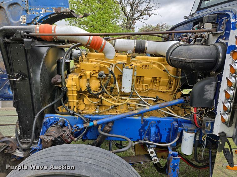 image for item EL2011 1990 Peterbilt 379 semi truck