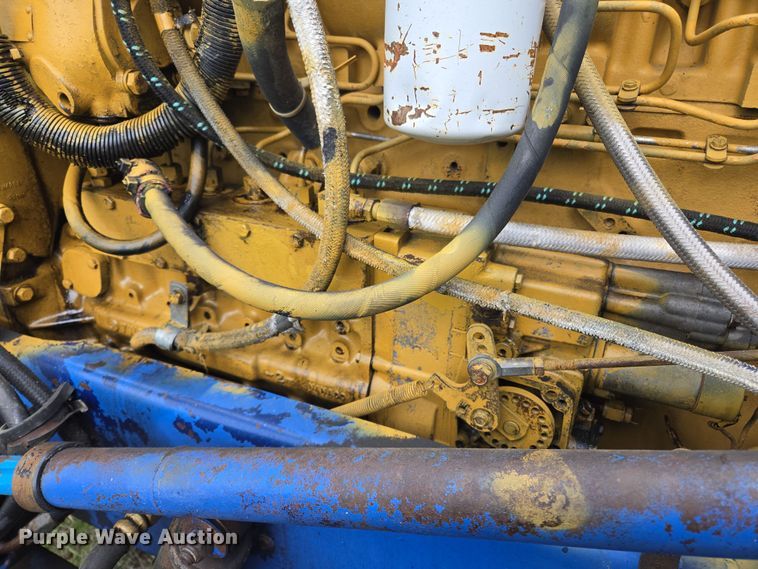 image for item EL2011 1990 Peterbilt 379 semi truck