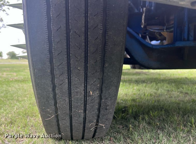 image for item EL2011 1990 Peterbilt 379 semi truck