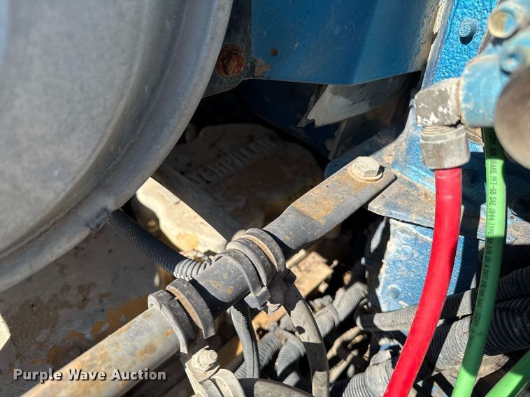 image for item EM3721 1996 Freightliner FLD112 semi truck