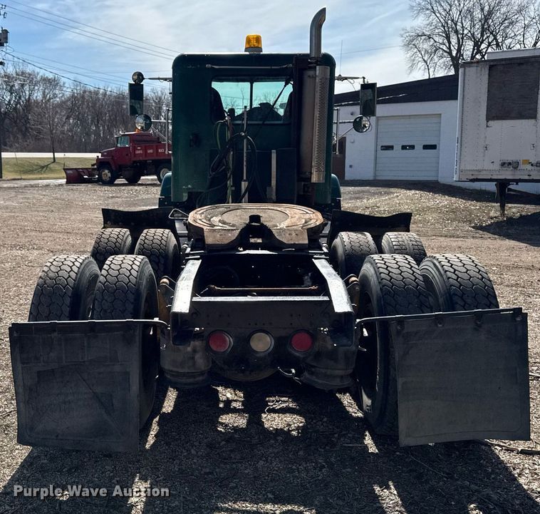 image for item EM3723 1996 Freightliner Conventional semi truck