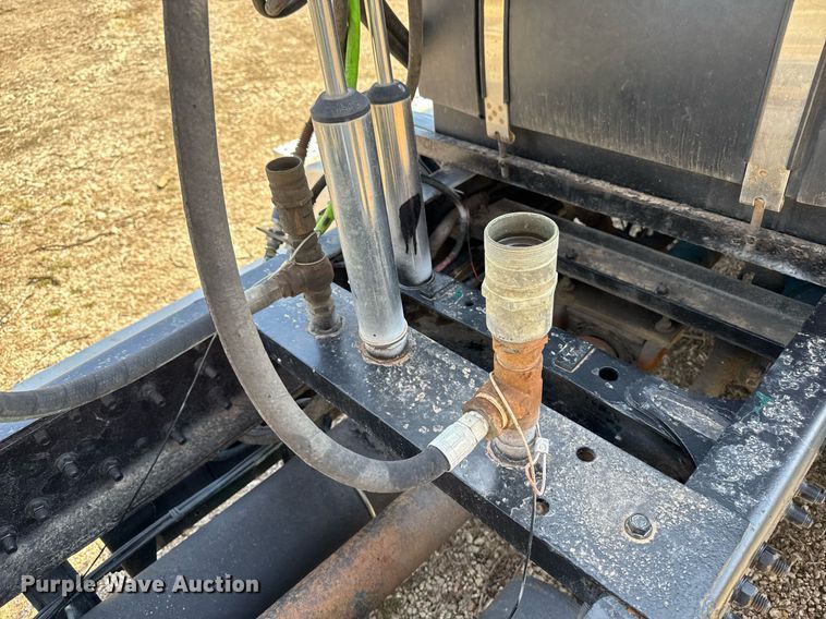 image for item EM3723 1996 Freightliner Conventional semi truck