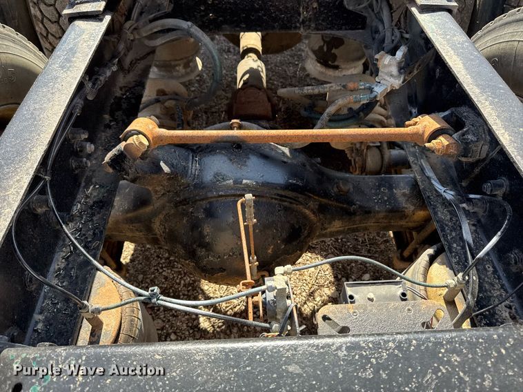 image for item EM3723 1996 Freightliner Conventional semi truck