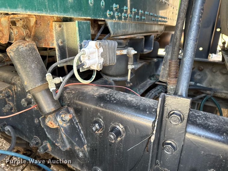 image for item EM3723 1996 Freightliner Conventional semi truck