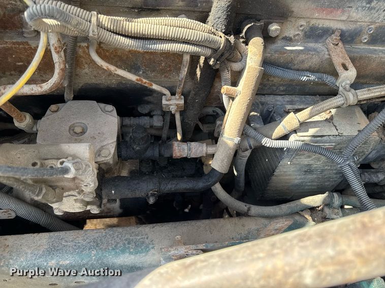 image for item EM3723 1996 Freightliner Conventional semi truck