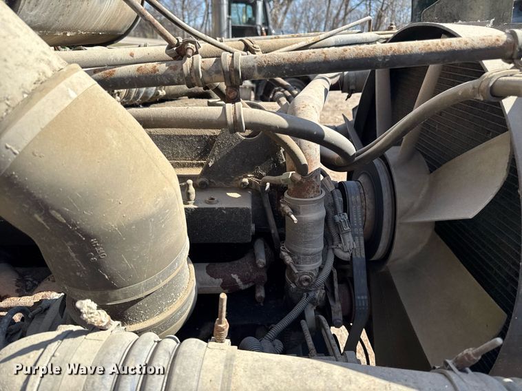 image for item EM3723 1996 Freightliner Conventional semi truck