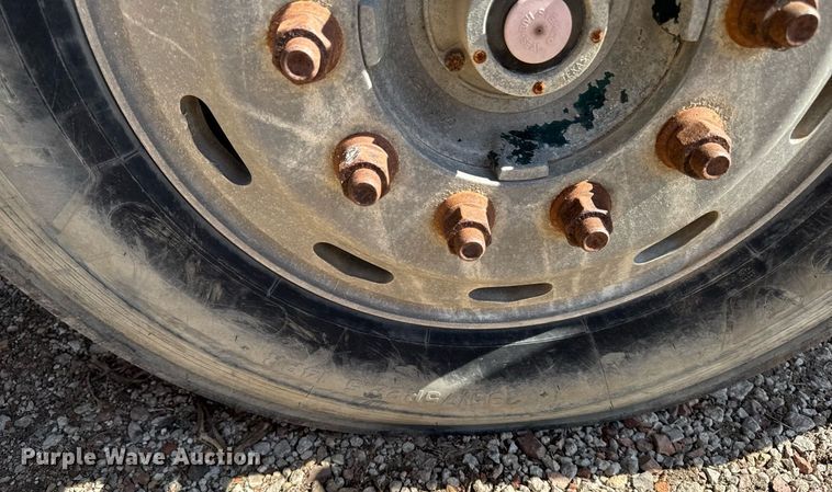 image for item EM3723 1996 Freightliner Conventional semi truck