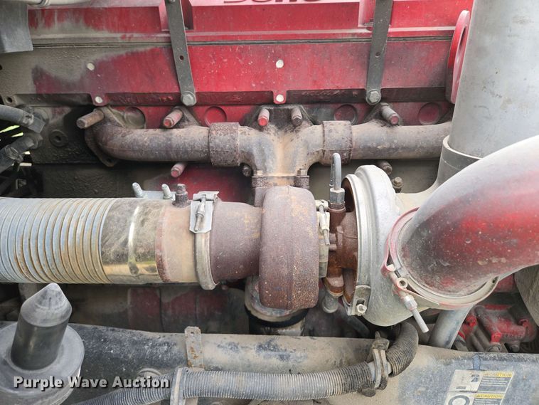 image for item EM7029 2002 Kenworth T800 semi truck