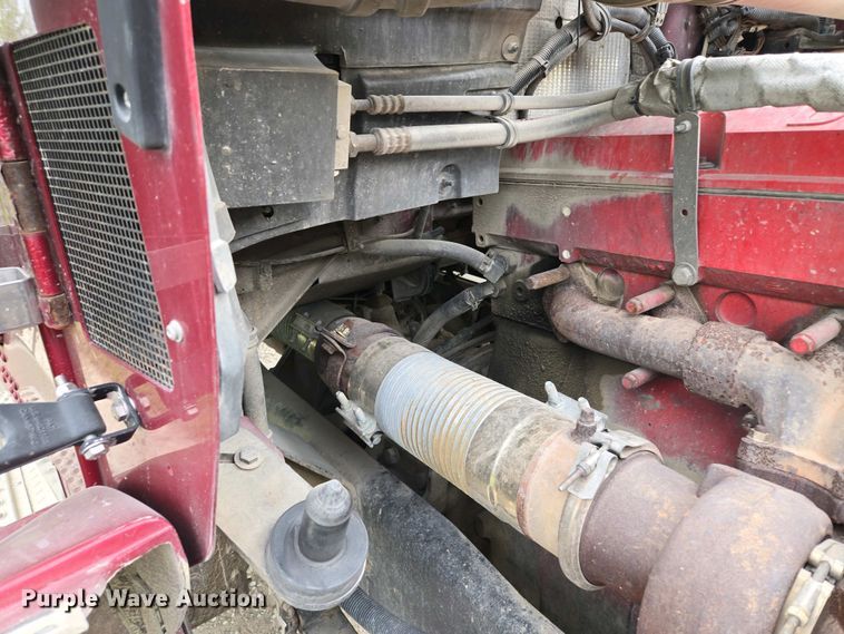 image for item EM7029 2002 Kenworth T800 semi truck