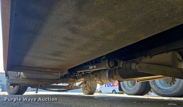 image for item EM7034 2017 Hino   268 flatbed truck