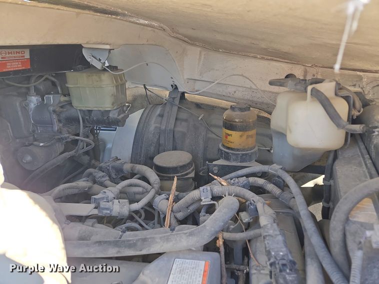 image for item EM7034 2017 Hino   268 flatbed truck