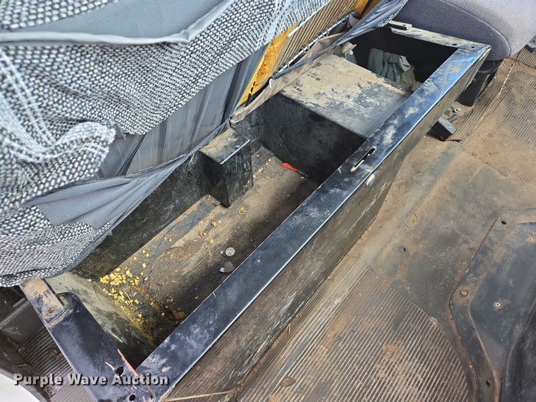 image for item EN3627 2000 International 4900 refuse truck