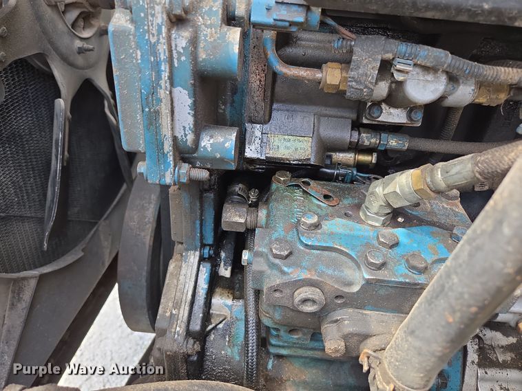 image for item EN3627 2000 International 4900 refuse truck