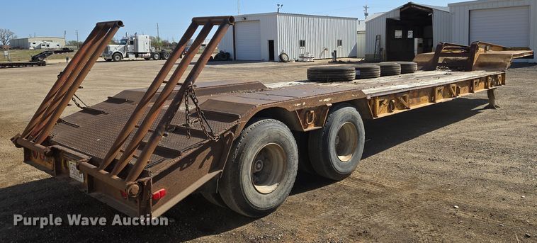 image for item EN8905 1973 Chancey BT35 equipment trailer