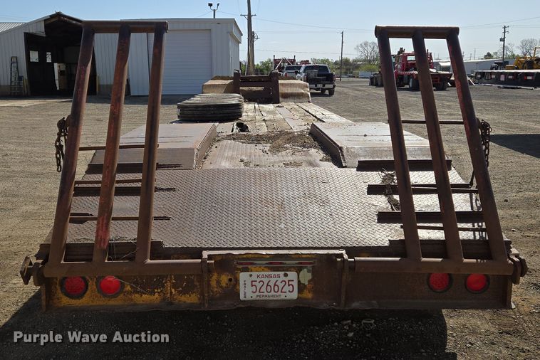 image for item EN8905 1973 Chancey BT35 equipment trailer