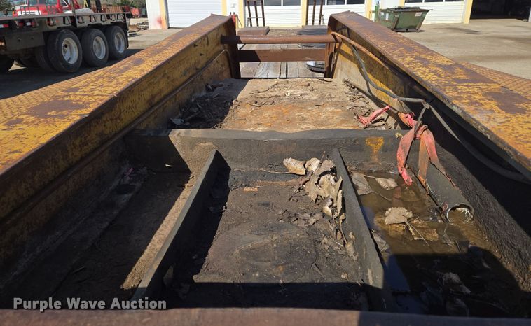 image for item EN8905 1973 Chancey BT35 equipment trailer