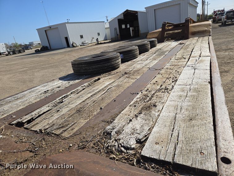 image for item EN8905 1973 Chancey BT35 equipment trailer