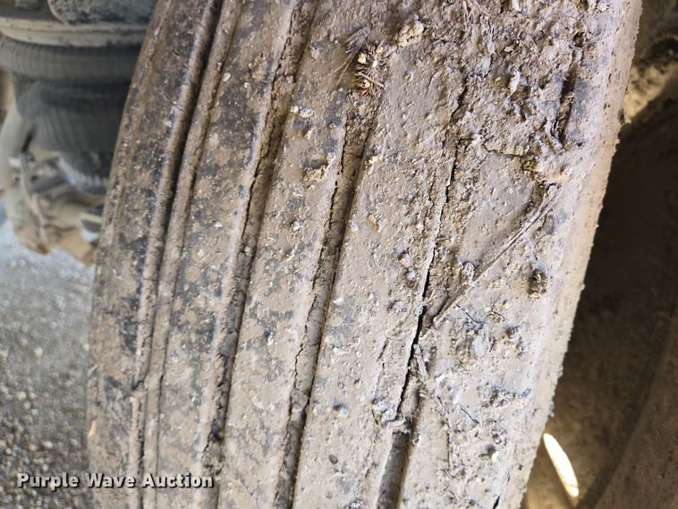 image for item EN8906 2014 Neville Built oilfield trailer