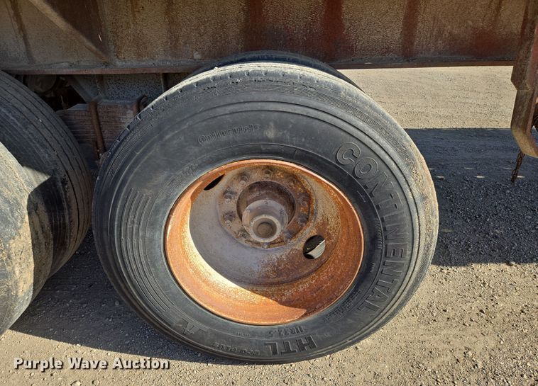 image for item EN8907 1981 Aztec oilfield trailer