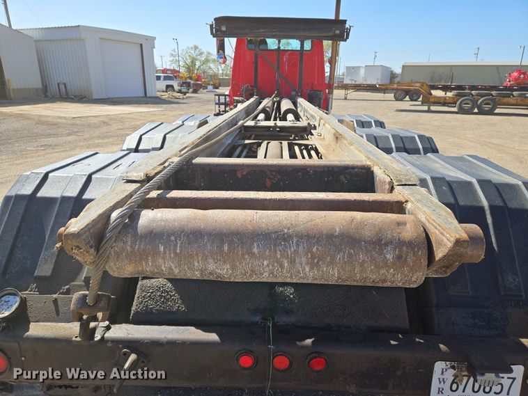 image for item EN8908 1996 Ford L8000 roll-off container truck