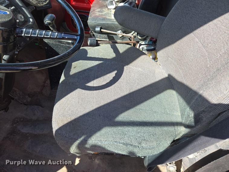 image for item EN8908 1996 Ford L8000 roll-off container truck