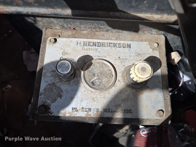 image for item EN8908 1996 Ford L8000 roll-off container truck