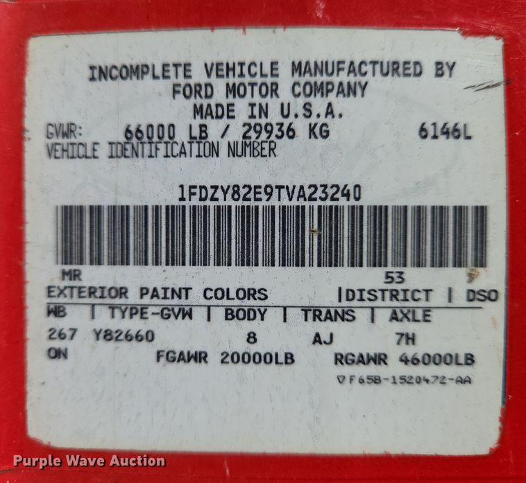 image for item EN8908 1996 Ford L8000 roll-off container truck