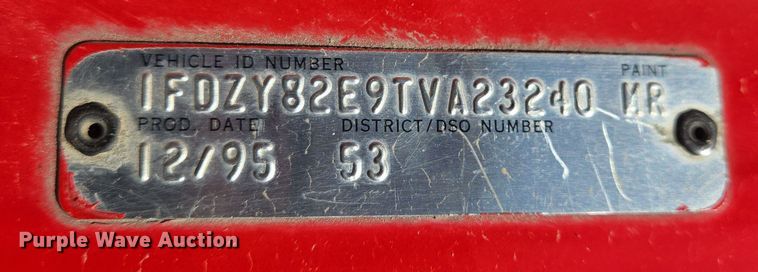 image for item EN8908 1996 Ford L8000 roll-off container truck