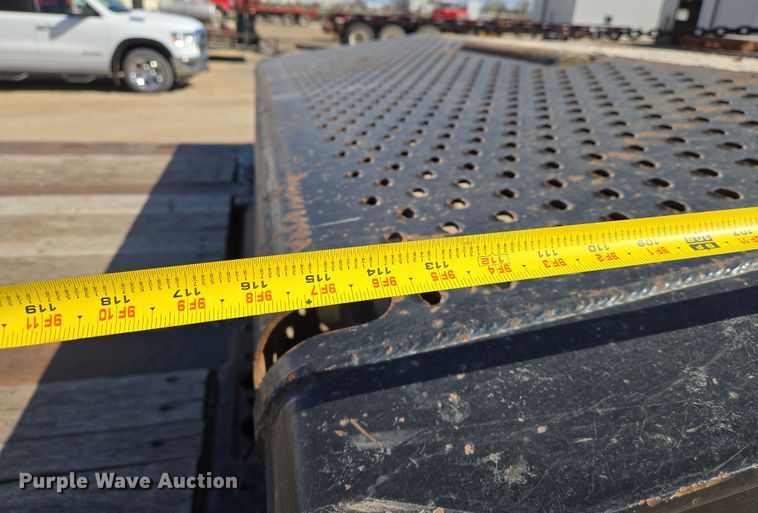 image for item EN8909 2016 Landoll drop deck equipment trailer