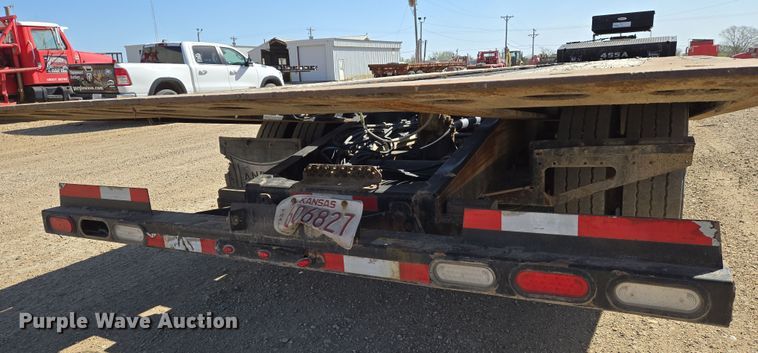 image for item EN8909 2016 Landoll drop deck equipment trailer