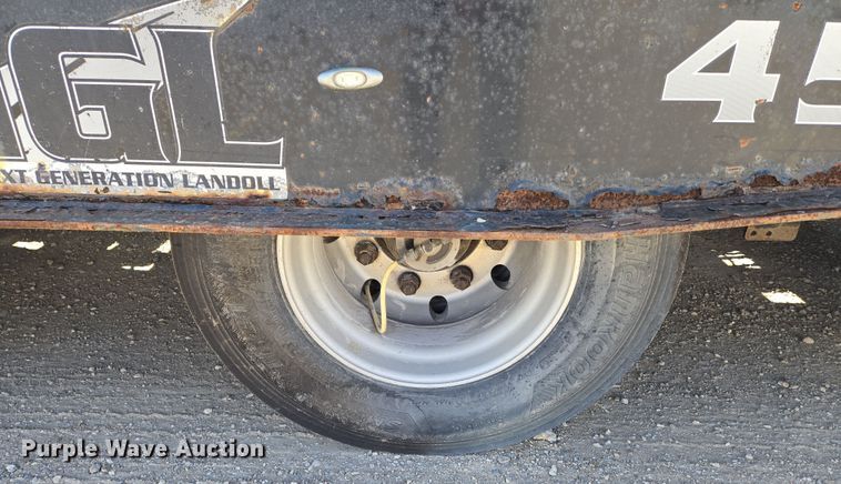 image for item EN8909 2016 Landoll drop deck equipment trailer