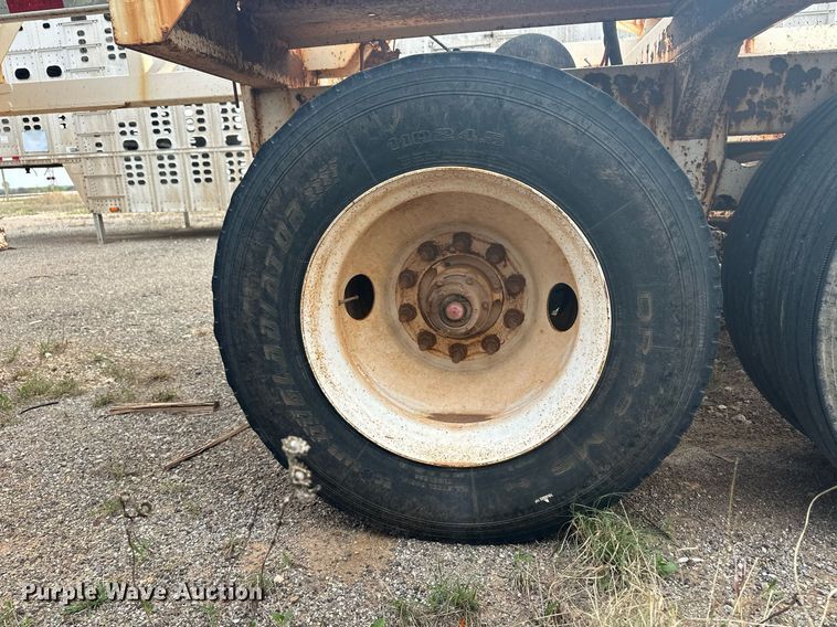 image for item EQ4644 2013 Manac 4B240AC00 bottom dump trailer