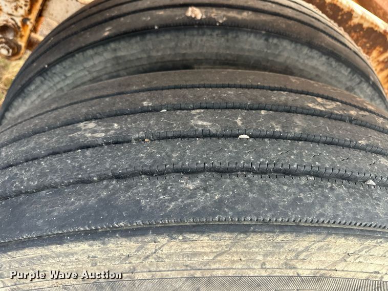 image for item EQ4644 2013 Manac 4B240AC00 bottom dump trailer