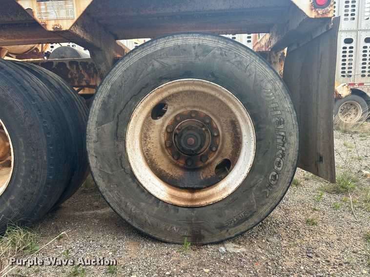 image for item EQ4644 2013 Manac 4B240AC00 bottom dump trailer