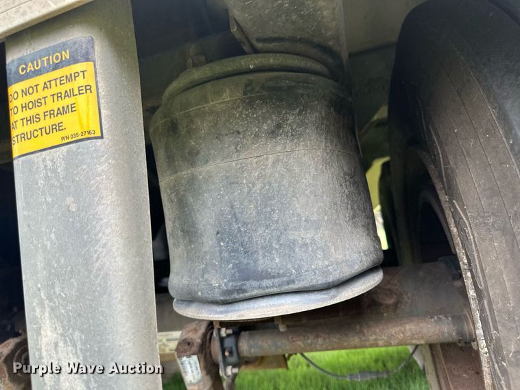 image for item ER8998 2016 Timpte grain trailer